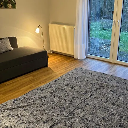 Sonniges Garten-apartment In Ruhiger Parklage * Bad Segeberg