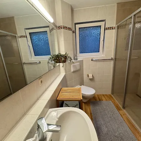 Sonniges Garten-apartment In Ruhiger Parklage Διαμέρισμα