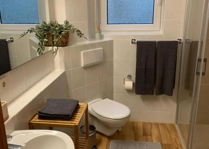 Sonniges Garten-apartment In Ruhiger Parklage Appartement *