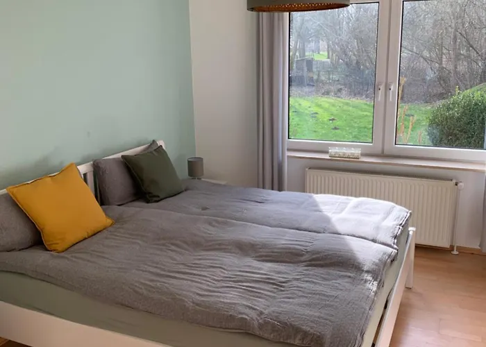 Appartement Sonniges Garten-apartment In Ruhiger Parklage Bad Segeberg