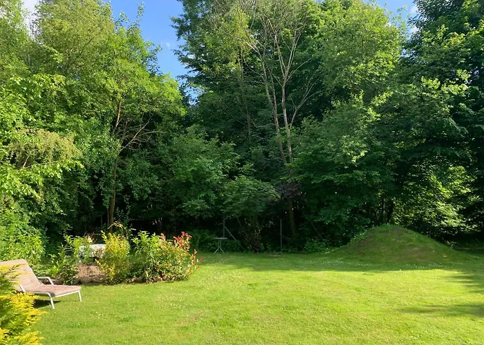 Sonniges Garten-apartment In Ruhiger Parklage Bad Segeberg